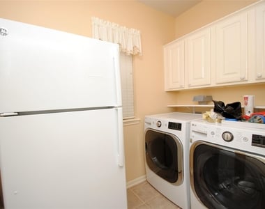 22902 Greenrush Drive - Photo Thumbnail 12