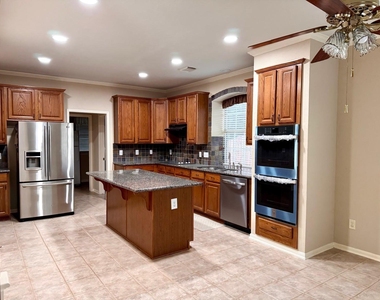 22902 Greenrush Drive - Photo Thumbnail 6