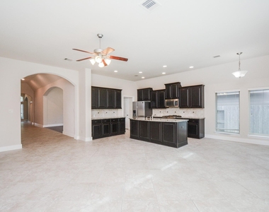2511 Mountain Sage Drive - Photo Thumbnail 12
