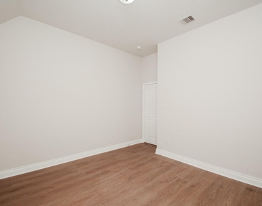 2511 Mountain Sage Drive - Photo Thumbnail 40