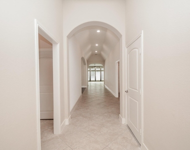 2511 Mountain Sage Drive - Photo Thumbnail 10
