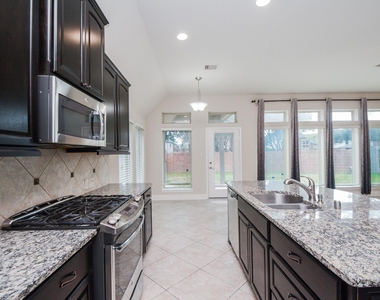 2511 Mountain Sage Drive - Photo Thumbnail 20
