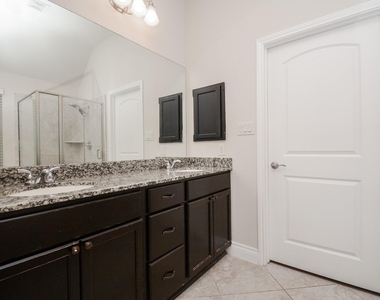 2511 Mountain Sage Drive - Photo Thumbnail 34