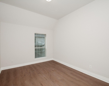 2511 Mountain Sage Drive - Photo Thumbnail 41