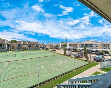 250 El Dorado Boulevard - Photo Thumbnail 12