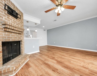 250 El Dorado Boulevard - Photo Thumbnail 2