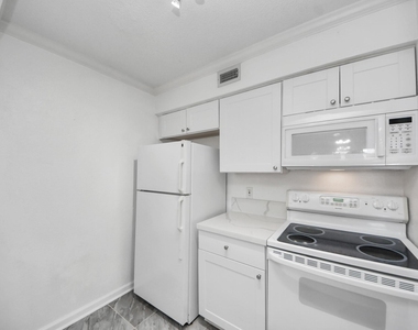250 El Dorado Boulevard - Photo Thumbnail 7