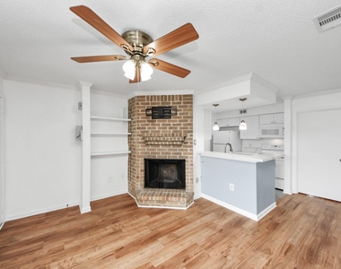 250 El Dorado Boulevard - Photo Thumbnail 3