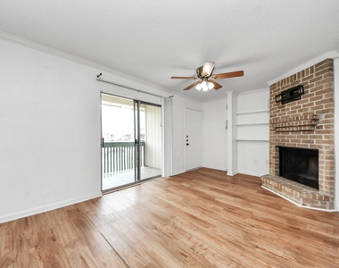 250 El Dorado Boulevard - Photo Thumbnail 4