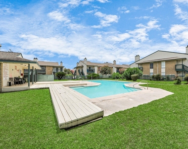 250 El Dorado Boulevard - Photo Thumbnail 30