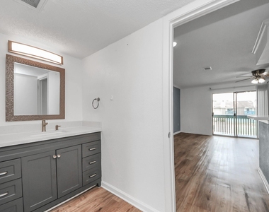 250 El Dorado Boulevard - Photo Thumbnail 22