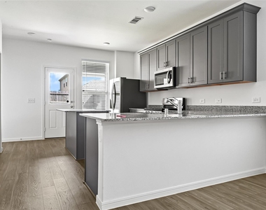 21127 Dolphin Bay Ln - Photo Thumbnail 10