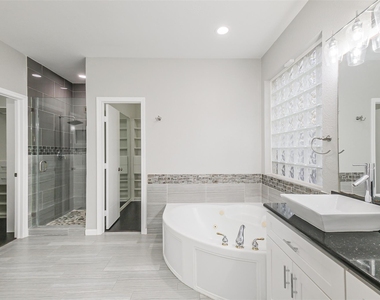 5506 Langhorne Court - Photo Thumbnail 17