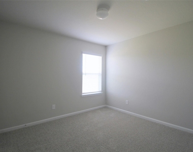 3111 Floral Park Court - Photo Thumbnail 12