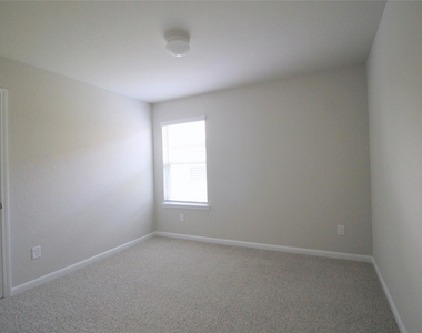 3111 Floral Park Court - Photo Thumbnail 13