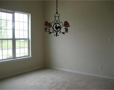 5111 Manorfield Drive - Photo Thumbnail 5