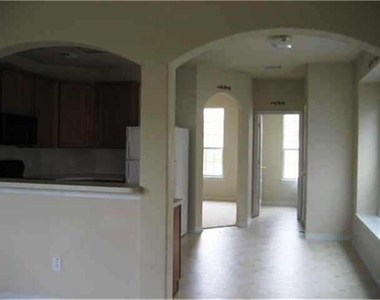 5111 Manorfield Drive - Photo Thumbnail 4