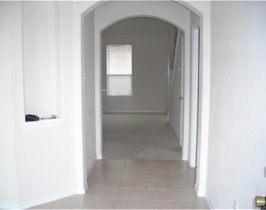 5111 Manorfield Drive - Photo Thumbnail 6