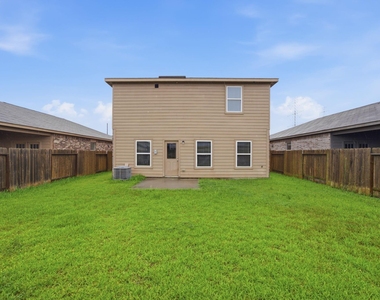 15311 Crescent Brookfield Drive - Photo Thumbnail 14