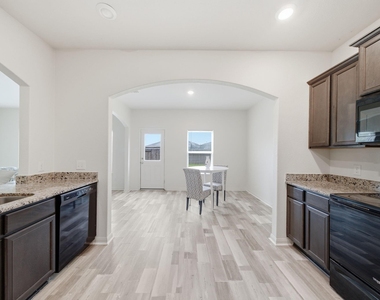 15311 Crescent Brookfield Drive - Photo Thumbnail 5