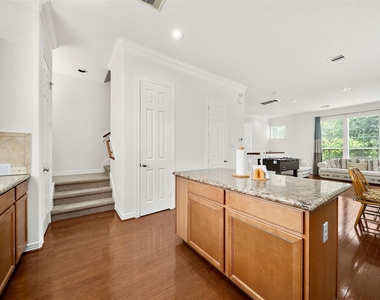 3113 Clearview Circle - Photo Thumbnail 15
