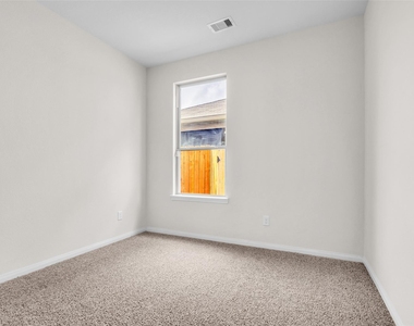 14211 Grand Hills Drive - Photo Thumbnail 7