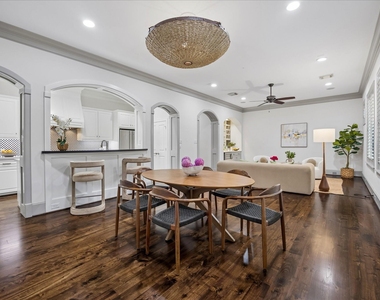 2215 Nantucket Drive - Photo Thumbnail 2