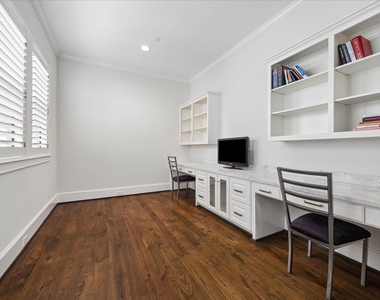 2215 Nantucket Drive - Photo Thumbnail 16