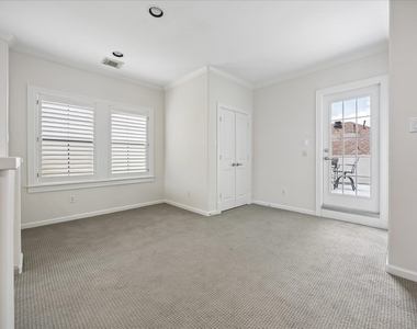 2215 Nantucket Drive - Photo Thumbnail 22