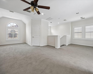 2215 Nantucket Drive - Photo Thumbnail 21
