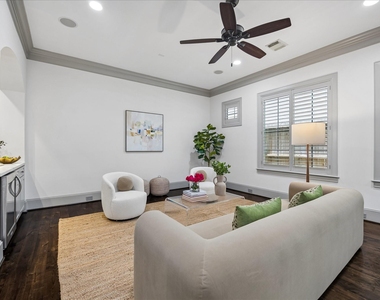 2215 Nantucket Drive - Photo Thumbnail 10