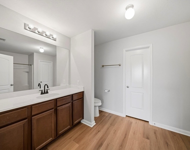 7203 Montclair Peak Lane - Photo Thumbnail 8