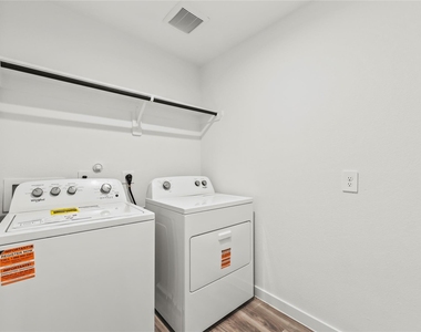 12302 Greenwood Gate Drive - Photo Thumbnail 23