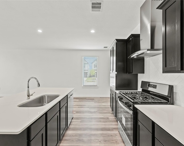 12302 Greenwood Gate Drive - Photo Thumbnail 19
