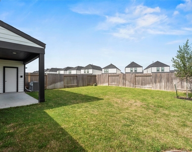 12302 Greenwood Gate Drive - Photo Thumbnail 29