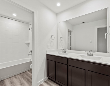 12302 Greenwood Gate Drive - Photo Thumbnail 27