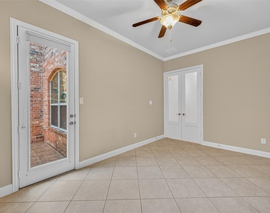 4435 Calvet Forest Drive - Photo Thumbnail 9