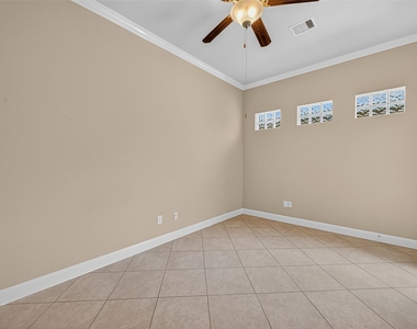 4435 Calvet Forest Drive - Photo Thumbnail 10