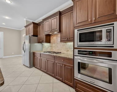 4435 Calvet Forest Drive - Photo Thumbnail 15