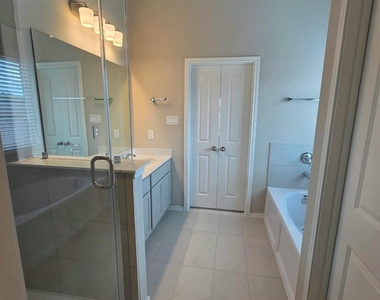 26731 Concord Dawn Drive - Photo Thumbnail 16