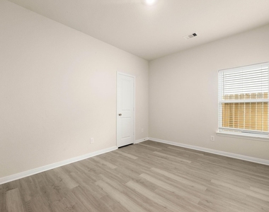 11419 Prairie Walk Drive - Photo Thumbnail 11