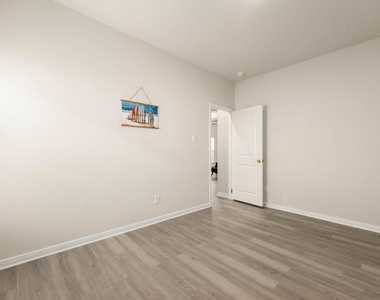 11419 Prairie Walk Drive - Photo Thumbnail 12