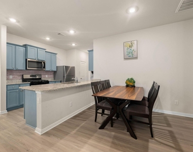 11419 Prairie Walk Drive - Photo Thumbnail 5