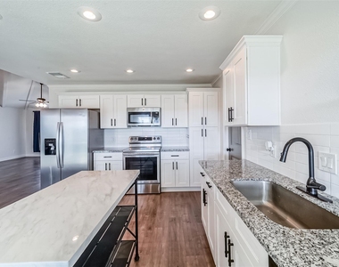 7613 Albacore Drive - Photo Thumbnail 6