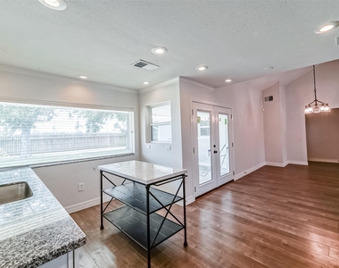 7613 Albacore Drive - Photo Thumbnail 5