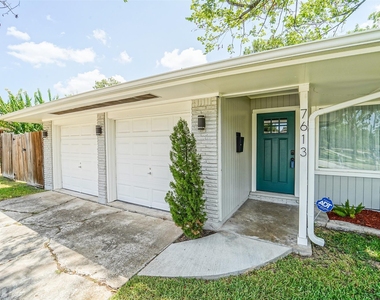 7613 Albacore Drive - Photo Thumbnail 2