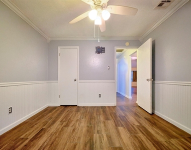 3618 Filmore Lane - Photo Thumbnail 9