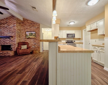 3618 Filmore Lane - Photo Thumbnail 7