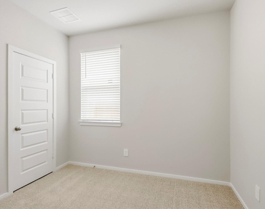 18538 Landing Meadows Lane - Photo Thumbnail 11