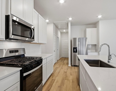 18538 Landing Meadows Lane - Photo Thumbnail 6